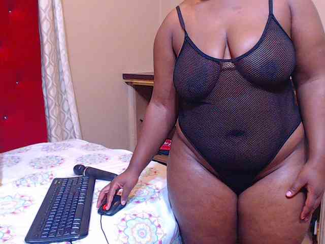 sexychocolatbox10 bongacams