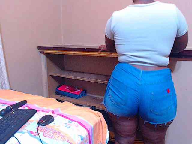 sexychocolatbox10 webcam