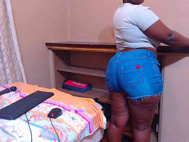 sexychocolatbox10 webcam
