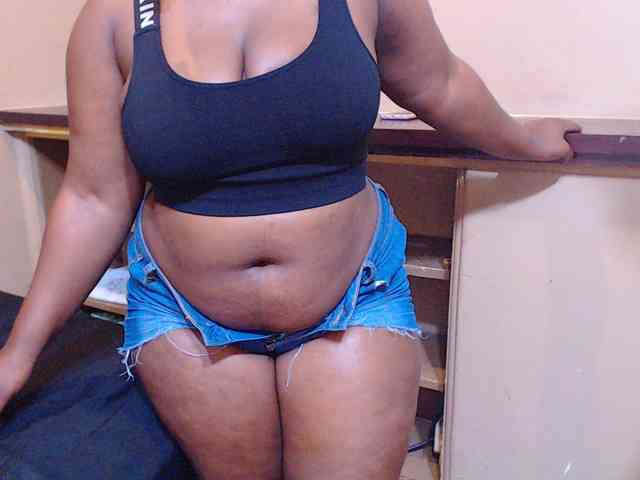 sexychocolatbox10 webcam