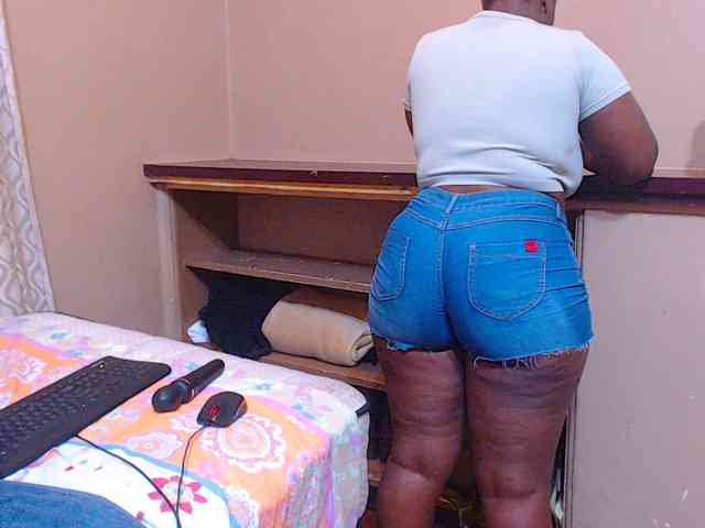sexychocolatbox10 webcam
