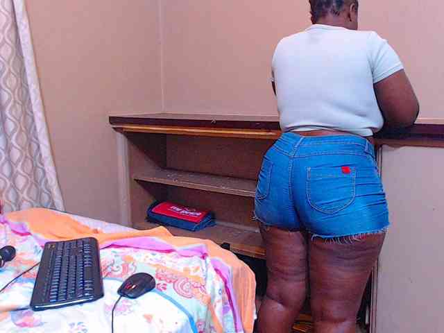 sexychocolatbox10 webcam