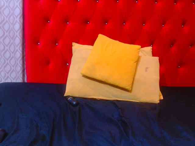 sexychocolatbox10 webcam