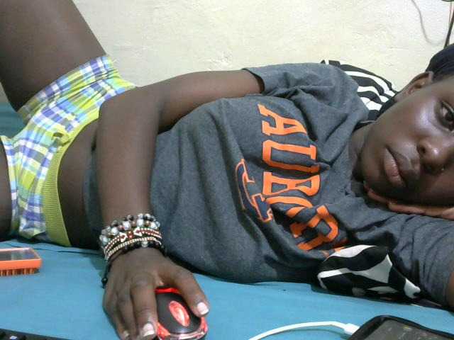 Tightpussie1 Live Cam on BongaCams