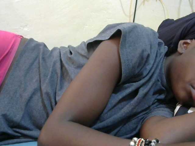 Tightpussie1 Live Cam on BongaCams