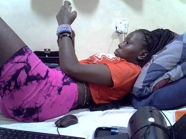 Tightpussie1 webcam