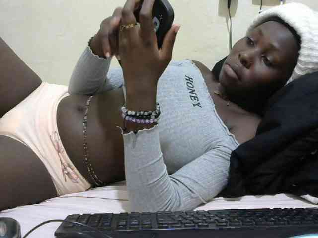 Tightpussie1 webcam