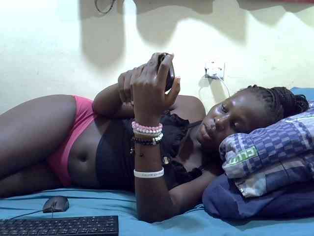 Tightpussie1 webcam