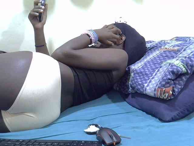 Tightpussie1 webcam