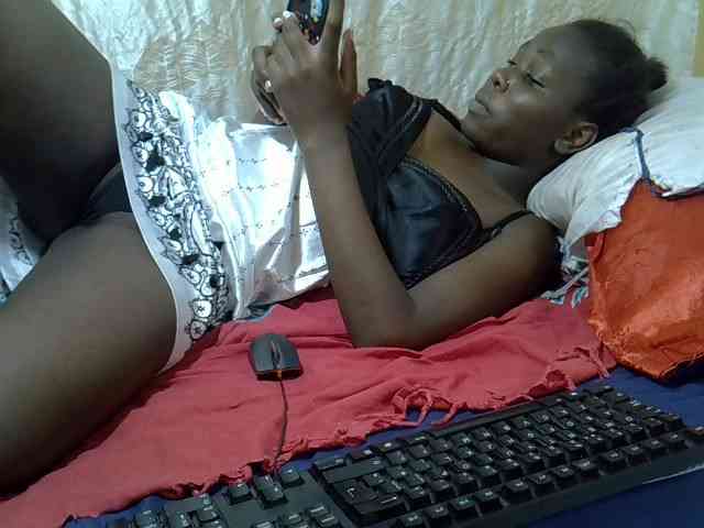 Tightpussie1 webcam