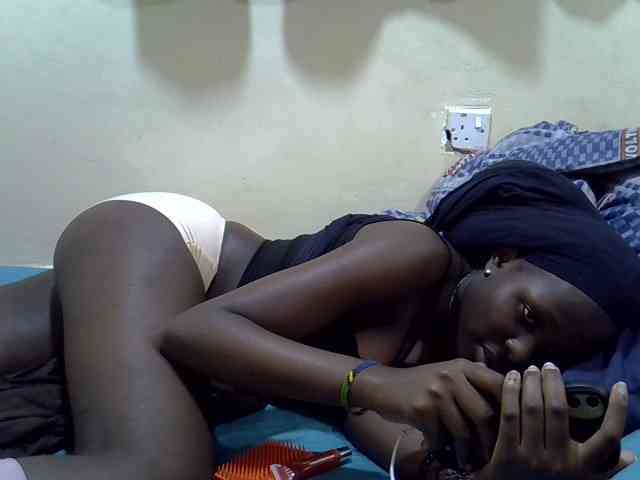 Tightpussie1 webcam