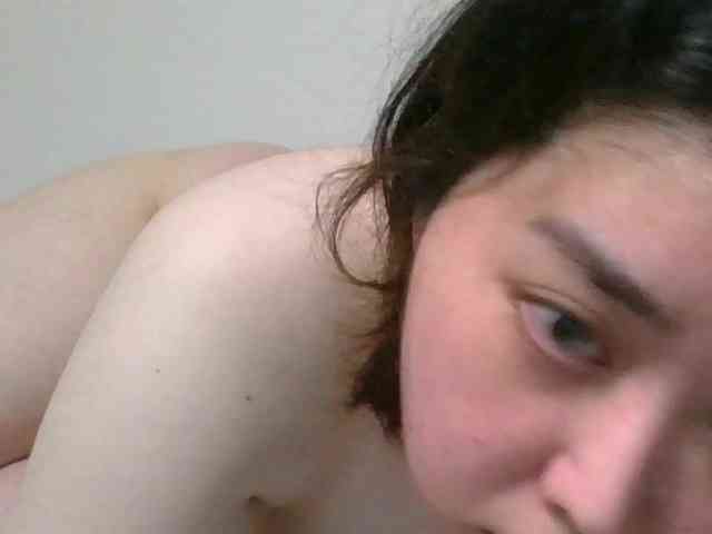 nikke-speech-impaired- webcam