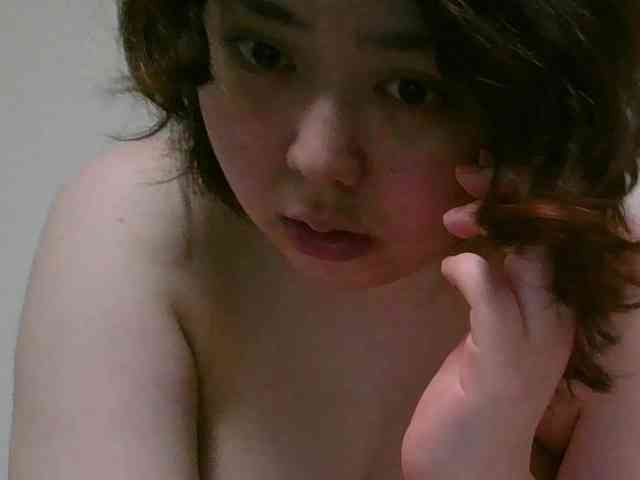 nikke-speech-impaired- webcam