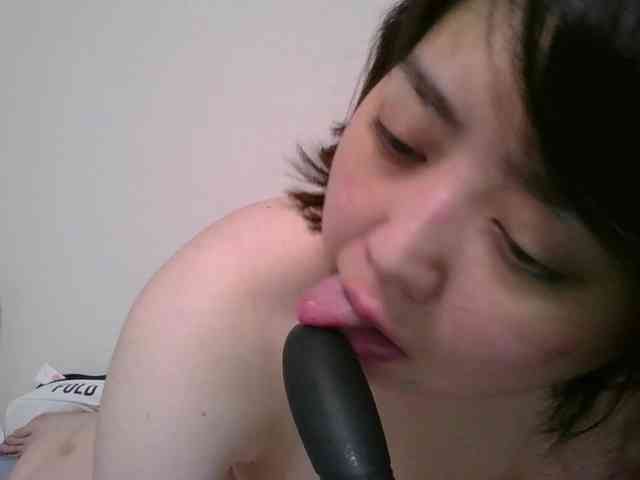 nikke-speech-impaired- webcam