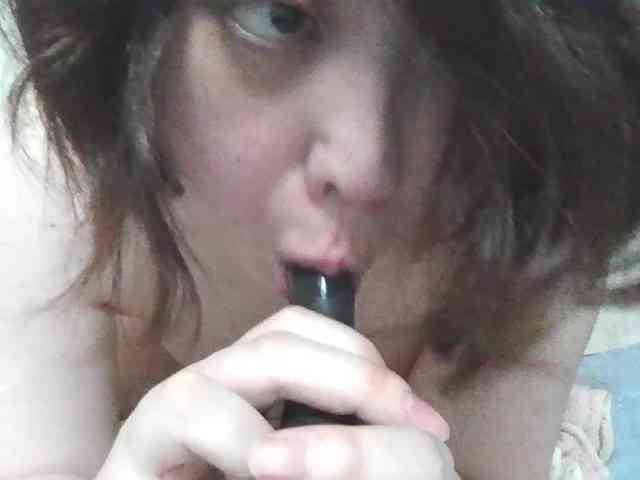 nikke-speech-impaired- webcam
