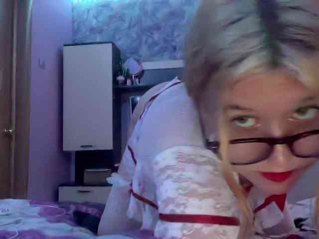 Miss-kis68 webcam