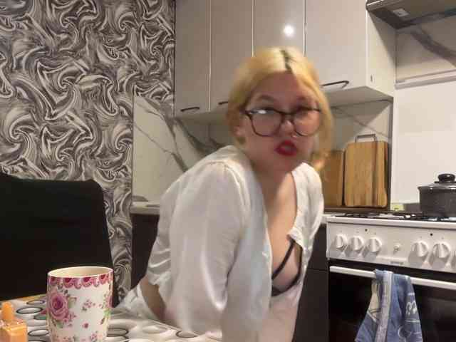 Miss-kis68 webcam