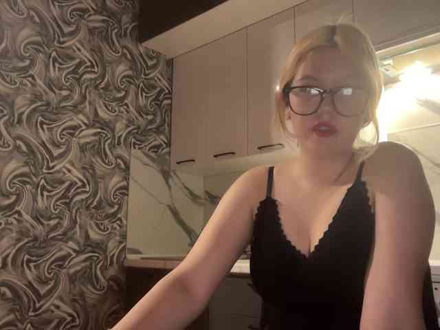 Miss-kis68 webcam