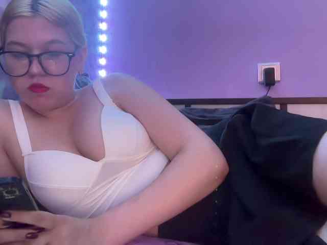 Miss-kis68 webcam