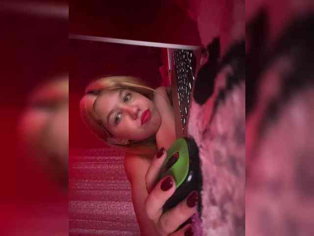 Miss-kis68 webcam