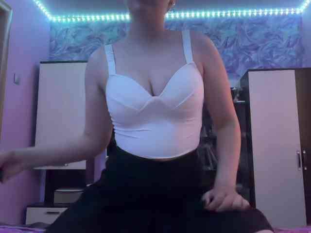 Miss-kis68 webcam