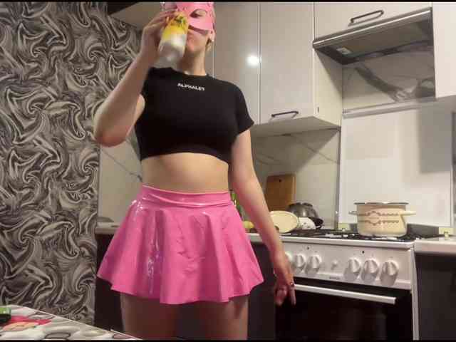 Miss-kis68 webcam
