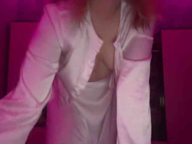 Miss-kis68 webcam