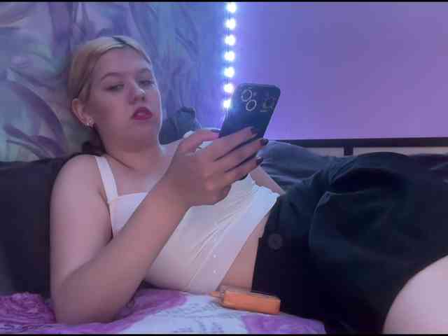 Group chat for 40 tokens, Full privates for 60 89 tokens, Privates for 30 5..., 14