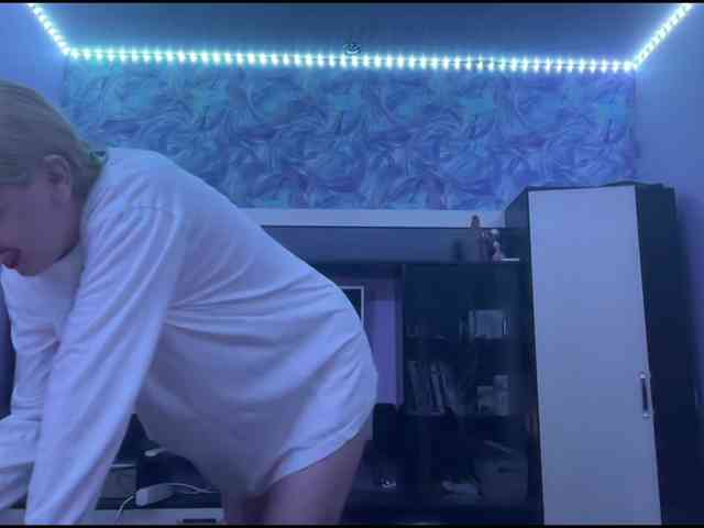 Miss-kis68 webcam