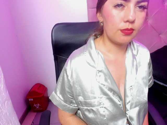  LunnaStarr chat room