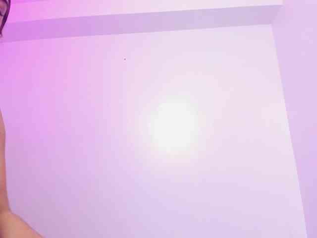 LunnaStarr webcam