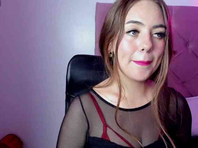 LunnaStarr webcam