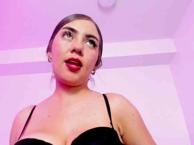 LunnaStarr webcam
