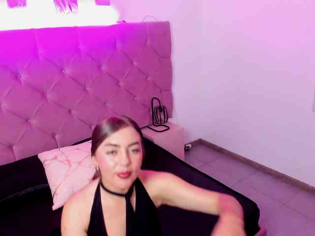 LunnaStarr webcam