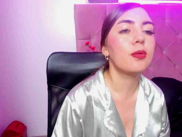 LunnaStarr webcam