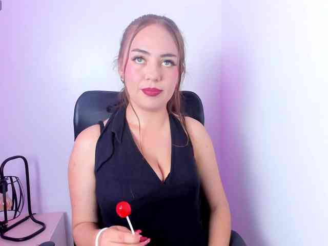 LunnaStarr webcam