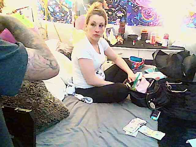 ElleeKayPapalottapuss89 webcam