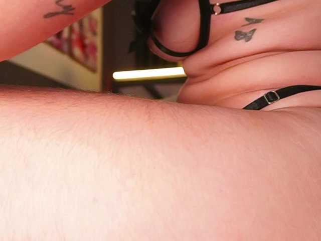 Emilyjhonson-1's BongaCams show and profile