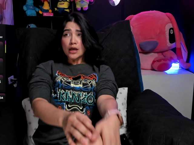 Emilyjhonson-1's BongaCams show and profile