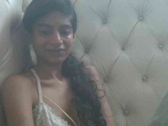 colourfulzany Live Webcam on BongaCams