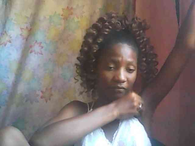 Elizahhh Live Webcam on BongaCams