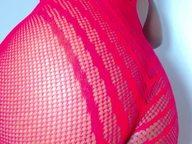 Emilyht's BongaCams show and profile