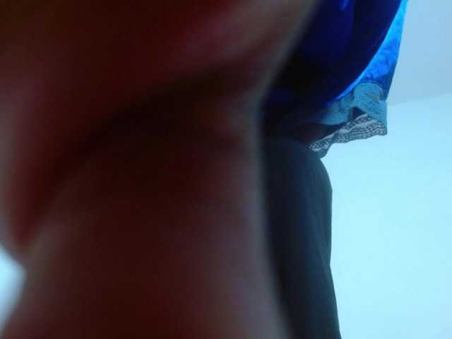 Emilyht's BongaCams show and profile