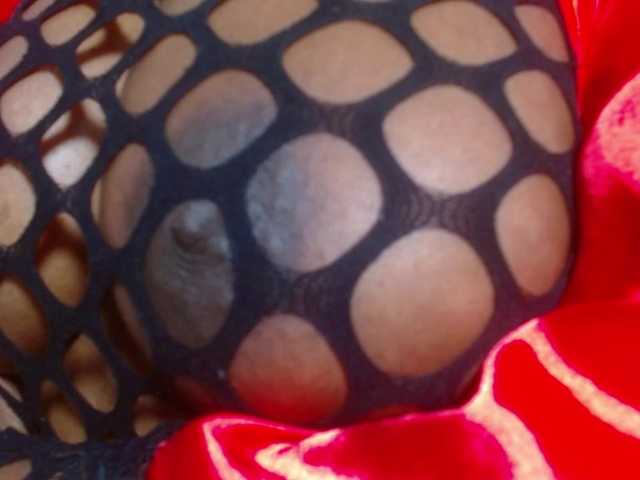 Emilyht's BongaCams show and profile