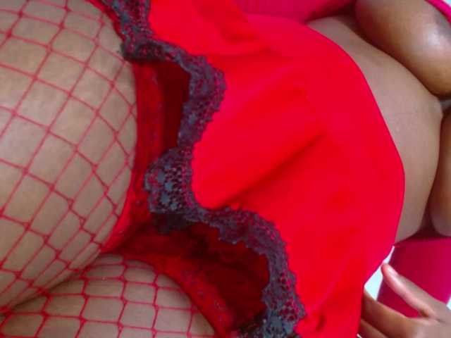 Emilyht's BongaCams show and profile