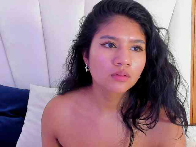 Layla-mml webcam