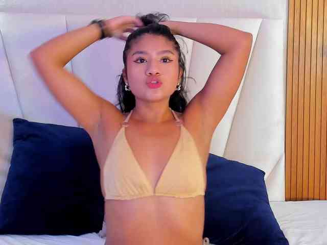 Layla-mml webcam