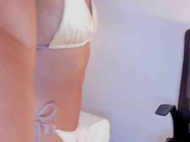 Layla-mml webcam