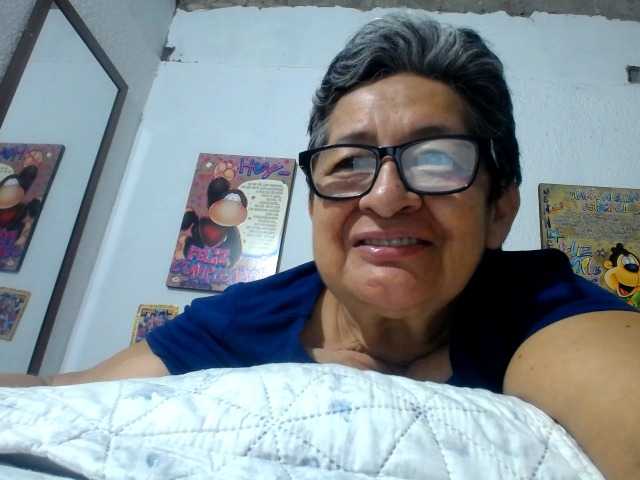 le modèle maturehornykinky est en webcam porno dans un show sur le site bongacams, il possède les tags suivants: Latino/Hispanic,Brunette,Hairy