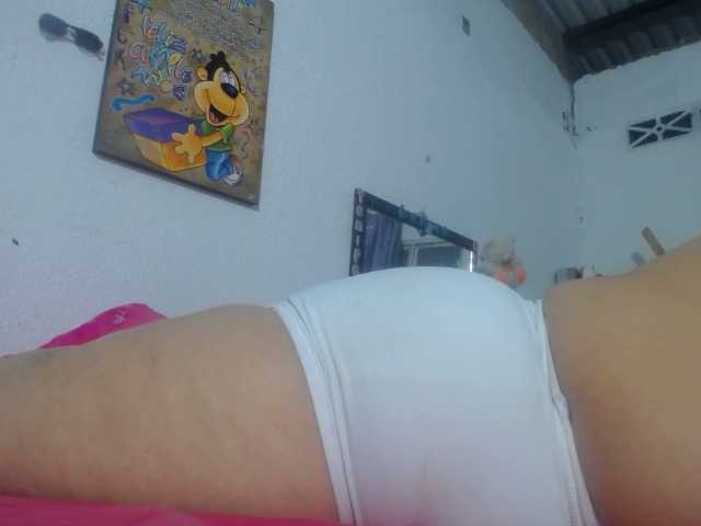 Sex chat gratuit in direct cu maturehornykinky pe BongaCams